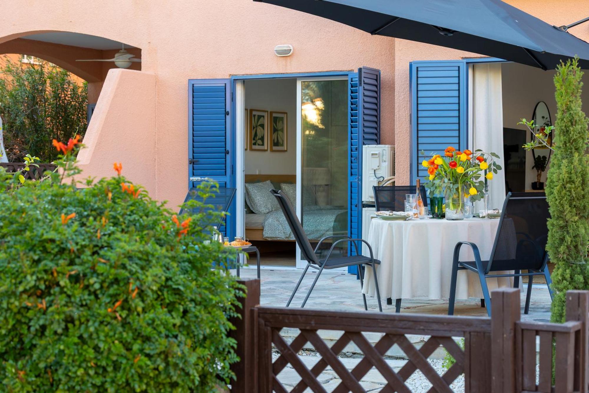 Limnaria Gardens Classic Apartment *